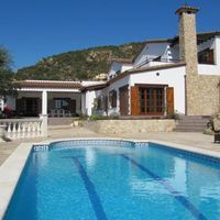 Villa in the mountains, at the seaside in Spain, Catalunya, Girona, 550 sq.m.