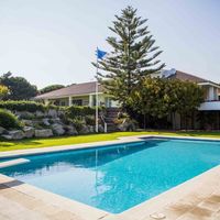 Вилла в пригороде, у моря в Испании, Каталония, Барселона, 1000 кв.м.