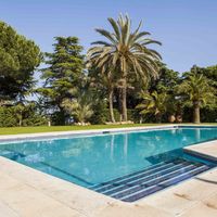 Вилла в пригороде, у моря в Испании, Каталония, Барселона, 1000 кв.м.