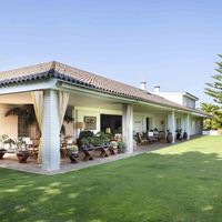 Вилла в пригороде, у моря в Испании, Каталония, Барселона, 1000 кв.м.