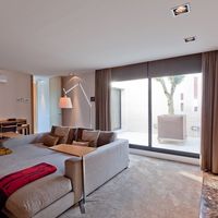 Villa in Spain, Catalunya, Barcelona, 450 sq.m.