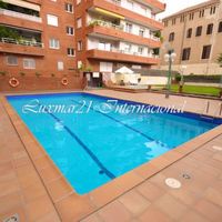 Квартира в большом городе, у моря в Испании, Каталония, Барселона, 220 кв.м.