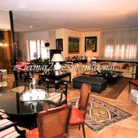 Квартира в большом городе, у моря в Испании, Каталония, Барселона, 220 кв.м.