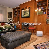 Квартира в большом городе, у моря в Испании, Каталония, Барселона, 220 кв.м.