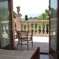 Дом в большом городе, у моря в Испании, Каталония, Барселона, 450 кв.м.