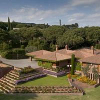 Вилла в большом городе, у моря в Испании, Каталония, Барселона, 700 кв.м.