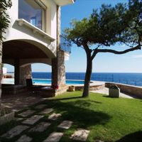 Villa at the seaside in Spain, Catalunya, Barcelona, 900 sq.m.