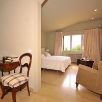 Вилла в большом городе, у моря в Испании, Каталония, Барселона, 900 кв.м.