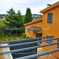 Вилла в большом городе, у моря в Испании, Каталония, Барселона, 900 кв.м.