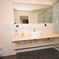 Вилла в большом городе, у моря в Испании, Каталония, Барселона, 900 кв.м.