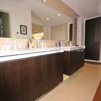 Вилла в большом городе, в пригороде, у моря в Испании, Каталония, Барселона, 1100 кв.м.