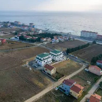 Villa in Turkey, Istanbul, 398 sq.ft.