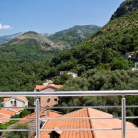 Flat in the mountains in Montenegro, Budva, 39 sq.m.