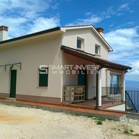 Villa in the suburbs in Croatia, Primorsko-Goranska, Lovran, 360 sq.m.
