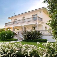 Вилла в Италии, Гарда, 700 кв.м.