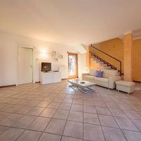 Вилла в Италии, Гарда, 130 кв.м.