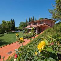 Villa in Italy, Garda, 300 sq.m.