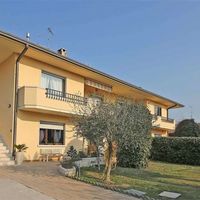 Villa in Italy, Garda, 260 sq.m.