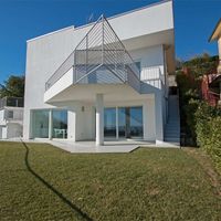 Villa in Italy, Garda, 200 sq.m.
