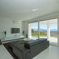 Villa in Italy, Garda, 200 sq.m.