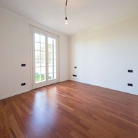 Апартаменты в Италии, Гарда, 272 кв.м.