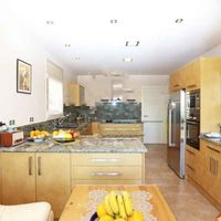 Villa in Spain, 370 sq.m.