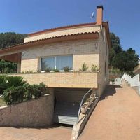 Villa in Spain, Catalunya, Girona, 305 sq.m.