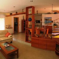 Villa in Spain, Catalunya, Girona, 305 sq.m.