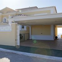 Villa in Spain, 380 sq.m.