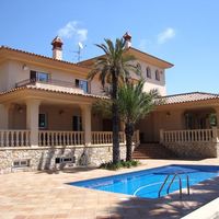Villa in Spain, Catalunya, Tarragona, 673 sq.m.