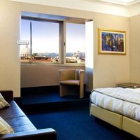 Other commercial property in Italy, Rome, 2800 sq.m.