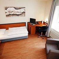 Другая коммерческая недвижимость в Германии, Северная Рейн-Вестфалия, 2300 кв.м.