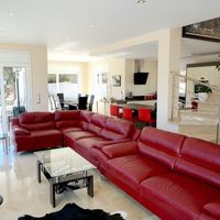 Villa in Spain, Catalunya, Girona, 350 sq.m.