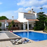 Villa in Spain, Catalunya, Girona, 500 sq.m.
