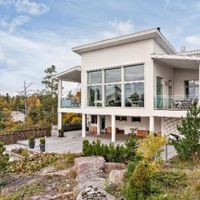 Villa in the suburbs, at the seaside in Finland, Helsinki, 220 sq.m.