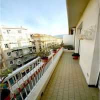 Apartment in the big city, at the seaside in France, Nice, 55 sq.m.