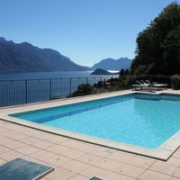 Villa by the lake in Italy, Como, 330 sq.m.