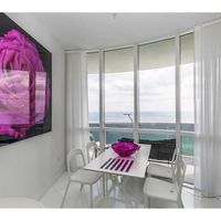 Apartment in the USA, Florida, Sunny Isles Beach, 124 sq.m.