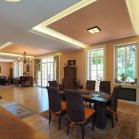 Дом в Чехии, Прага, Дейвице, 600 кв.м.