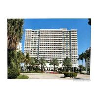 Apartment in the USA, Florida, Bal Harbour, 184 sq.m.