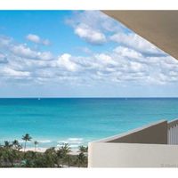 Apartment in the USA, Florida, Bal Harbour, 184 sq.m.