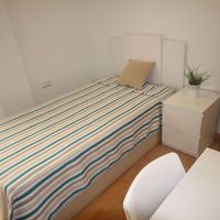 Квартира у озера, в пригороде в Испании, Валенсия, Аликанте, 110 кв.м.