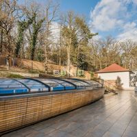 Вилла в большом городе в Чехии, Прага, Винограды, 450 кв.м.