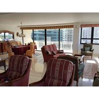 Апартаменты в США, Флорида, Бэл-Харбор, 217 кв.м.