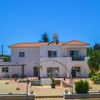 Villa at the seaside in Republic of Cyprus, Protaras, 220 sq.m.