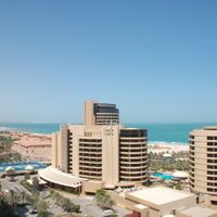 Flat at the seaside in United Arab Emirates, Dubai, 74 sq.m.