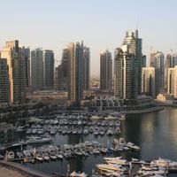 Flat at the seaside in United Arab Emirates, Dubai, 100 sq.m.