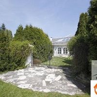 Дом в Чехии, Прага, Липаны, 1877 кв.м.