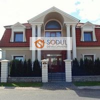 Дом в Чехии, Прага, Долни Почернице, 449 кв.м.