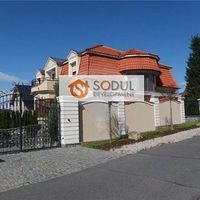 Дом в Чехии, Прага, Долни Почернице, 449 кв.м.